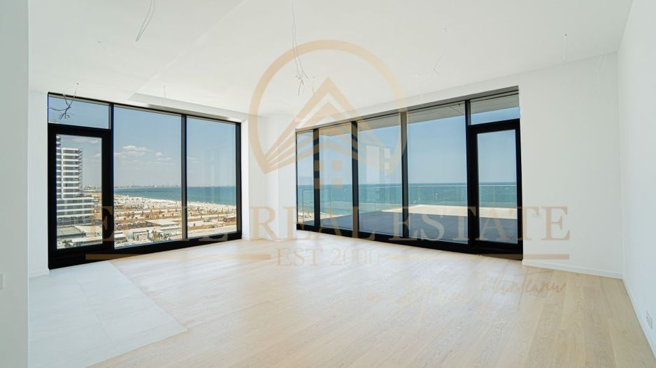 STATIUNEA MAMAIA - Vânzare apartament cu 4 camere, 4 bai cu vedere la mare. — fotografia 1