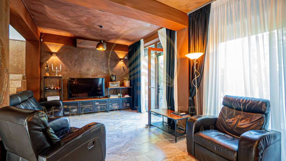 Casa P+1E de vanzare in Mamaia - Tabara Navodari — fotografia 1