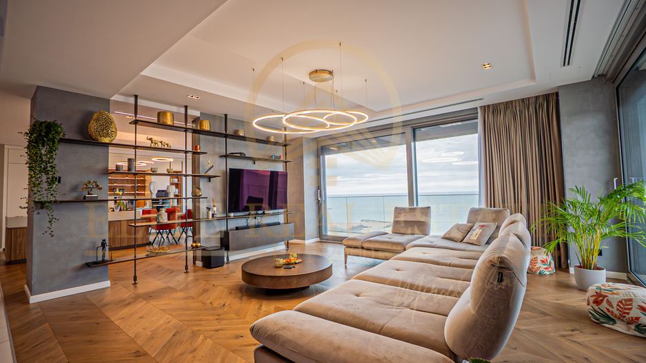 PENTHOUSE UNIC in mijlocul orasului Constanta — fotografie din portofoliul Elite
