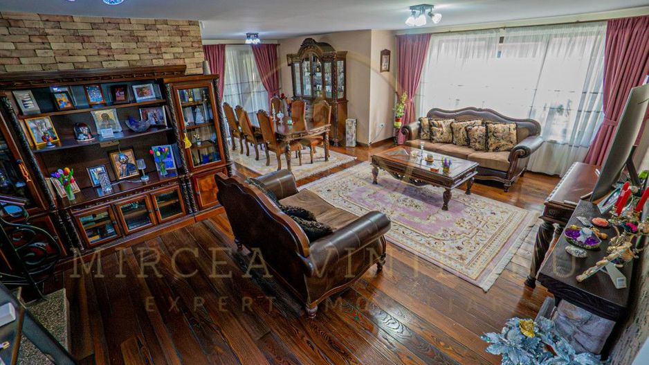 Palazu Mare / Elvila - Vila deosebită compusă din S+P+2E, mobilata și utilata — fotografia 1