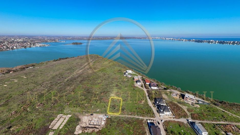 Palazu Mare - Teren intravilan 1000 mp cu deschidere de 25 m. — fotografia 1