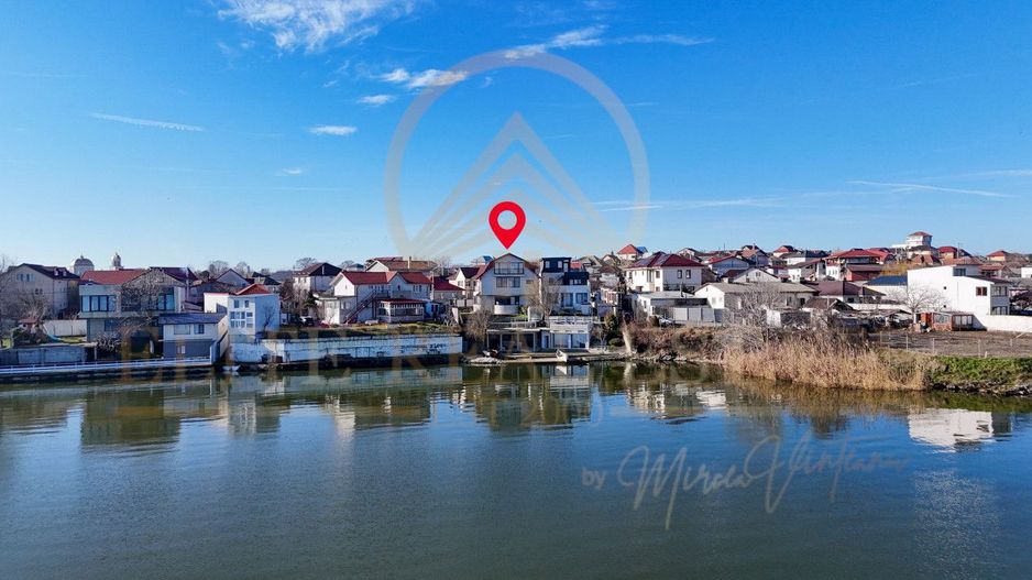 Năvodari - Casă exclusivistă cu ponton privat – Primul rând la lac — fotografia 1
